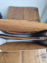 Load image into Gallery viewer, Vintage Medium Satchel White Croc Leather Bag