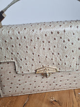 Load image into Gallery viewer, Vintage Oyster Ostrich Leather Skin Bag