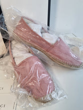 Load image into Gallery viewer, BNWT Authentic Genuine Gucci Pink Cloth Espadrilles with Packaging 8.5/9