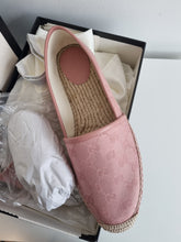 Load image into Gallery viewer, BNWT Authentic Genuine Gucci Pink Cloth Espadrilles with Packaging 8.5/9