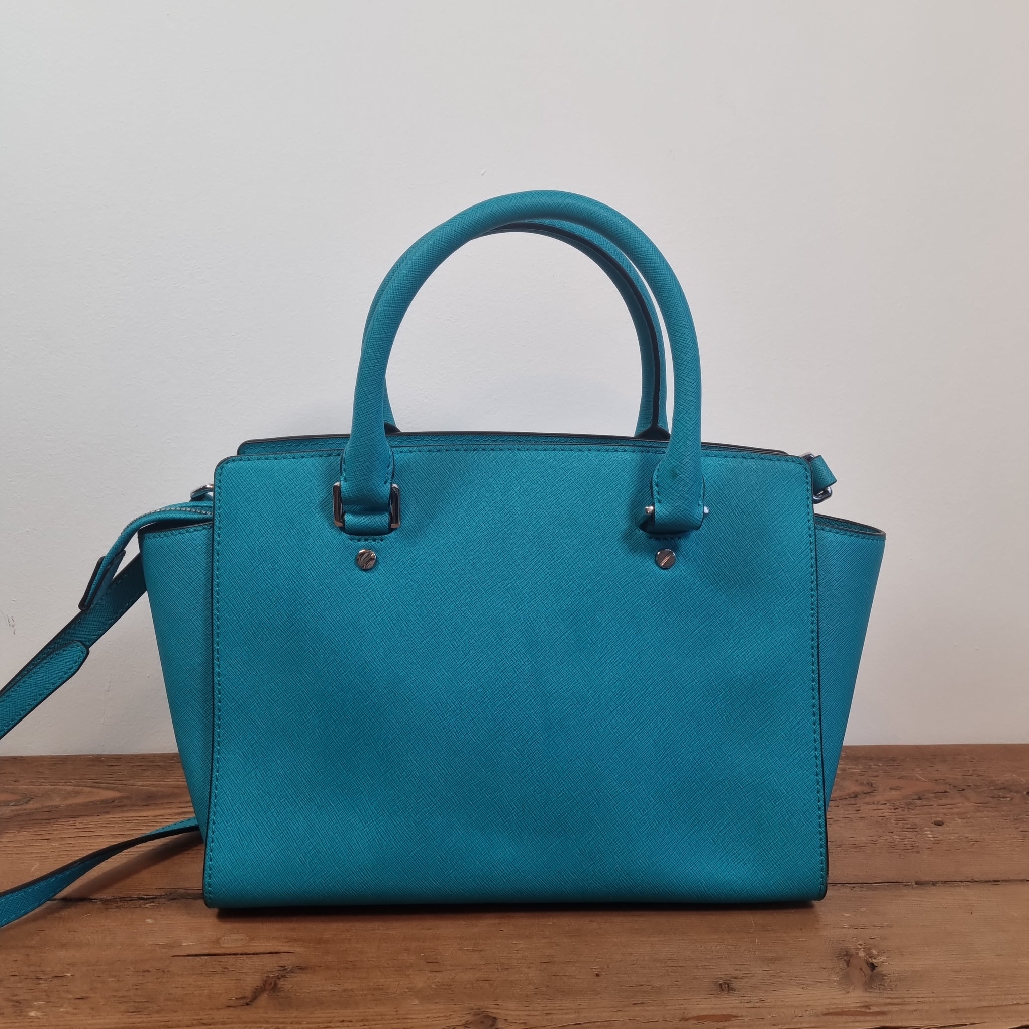 Michael kors selma blue online