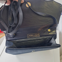 Load image into Gallery viewer, Vintage Navy Suede 80s bag with gloves
