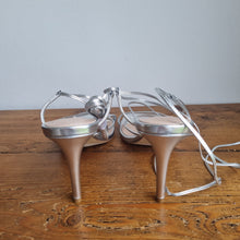 Load image into Gallery viewer, BNWT Dune Silver heels 5
