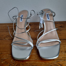 Load image into Gallery viewer, BNWT Dune Silver heels 5
