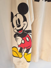 Load image into Gallery viewer, Mickey &amp; Minnie Jersey M
