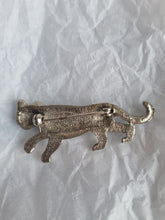 Load image into Gallery viewer, Tiger brooch
