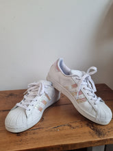 Load image into Gallery viewer, Adidas Superstar Pearl Ladies Trainers 5.5
