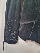 Load image into Gallery viewer, Vintage Next Velvet Embroidered Boho Tassle Blazer 10
