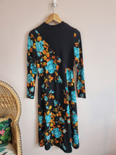 Load image into Gallery viewer, ASOS Jumper Style Floral Midi Dress 8
