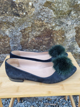 Load image into Gallery viewer, Anthropolgie Pom Pom Black Ballet Ladies Flats Size 4 37
