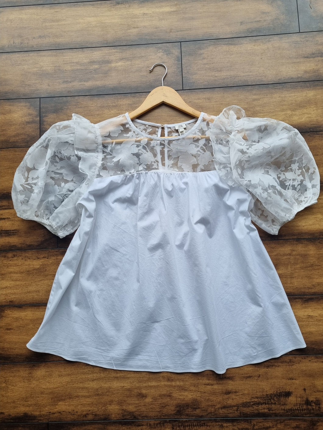 River Island White Patterned Sheer puff Sleeves Ladies Top 18