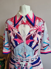 Load image into Gallery viewer, BNWT Forever Unique Swan Print Pleated Midi Collared Dress S
