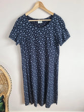 Load image into Gallery viewer, Vintage Laura Ashley 80s 90s Y2K Floral cotton Jersey dress 14
