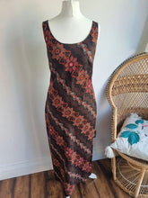 Load image into Gallery viewer, Vintage Laura Ashley 70s Style boho Hippy midi dress 8
