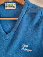 Load image into Gallery viewer, Vintage 100% Lambswool Glenmuir Scottish Knit V neck Jumper 10
