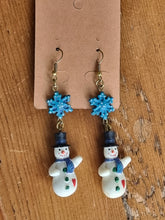 Load image into Gallery viewer, Vintage Hanging Waving Snowmen Earrings
