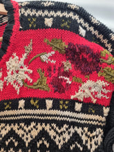 Load image into Gallery viewer, Vintage Heirlooms Collectibles Chunky Cottagecore Knit L
