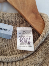 Load image into Gallery viewer, Vintage Oatmeal Embroidered Acorn Knitted Ladies Jumper M
