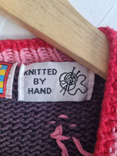 Load image into Gallery viewer, Vintage Pink Red House Scene Cottage Core Handknitted Ladies Jumper XL
